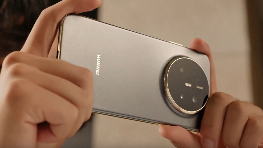 Huawei Mate 70 Air получил Wi-Fi 7+: стабильный сигнал и на 80% меньше лагов